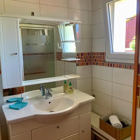 Prázdninový dům La Jeanne- Charmante Maison Avec Tres Belle Terrasse Couverte A 10 Min Du Centre De Salies De Bearn