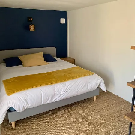 Jolie Maison Avec Très Belle Terrasse Couverte à 10 Min Du Centre De Salies De Bearn Casa vacanze Lahontan
