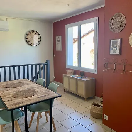 Casa vacanze Jolie Maison Avec Très Belle Terrasse Couverte à 10 Min Du Centre De Salies De Bearn Lahontan