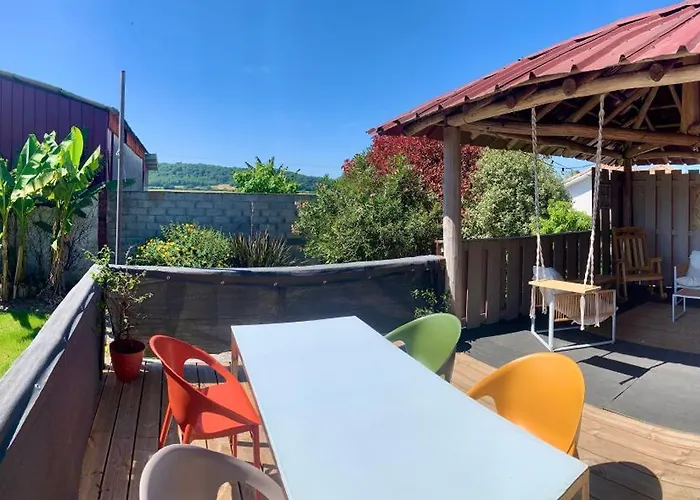 Jolie Maison Avec Tres Belle Terrasse Couverte A 10 Min Du Centre De Salies De Bearn *