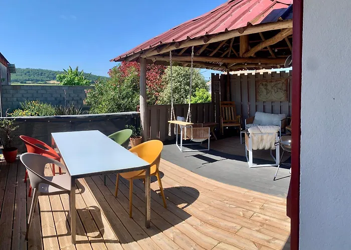 Jolie Maison Avec Tres Belle Terrasse Couverte A 10 Min Du Centre De Salies De Bearn Feriehus *