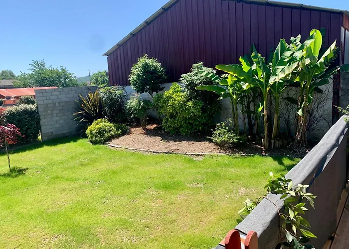 Jolie Maison Avec Tres Belle Terrasse Couverte A 10 Min Du Centre De Salies De Bearn * Lahontan