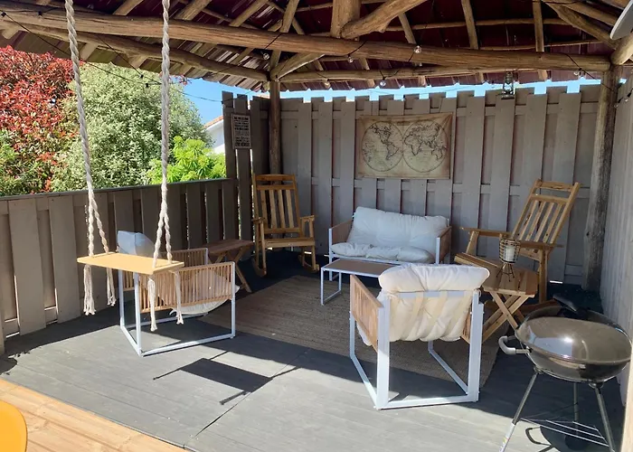 Jolie Maison Avec Tres Belle Terrasse Couverte A 10 Min Du Centre De Salies De Bearn Feriehus